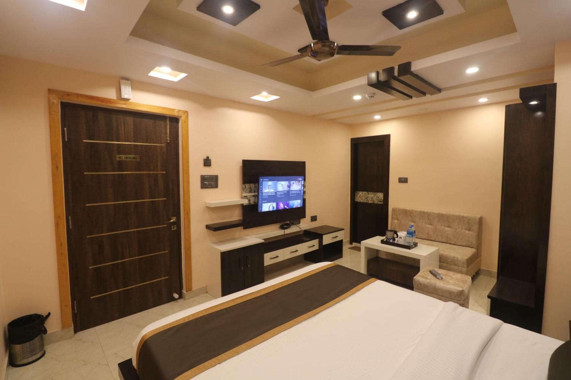 ホテル Mohar Residency コルカタ エクステリア 写真